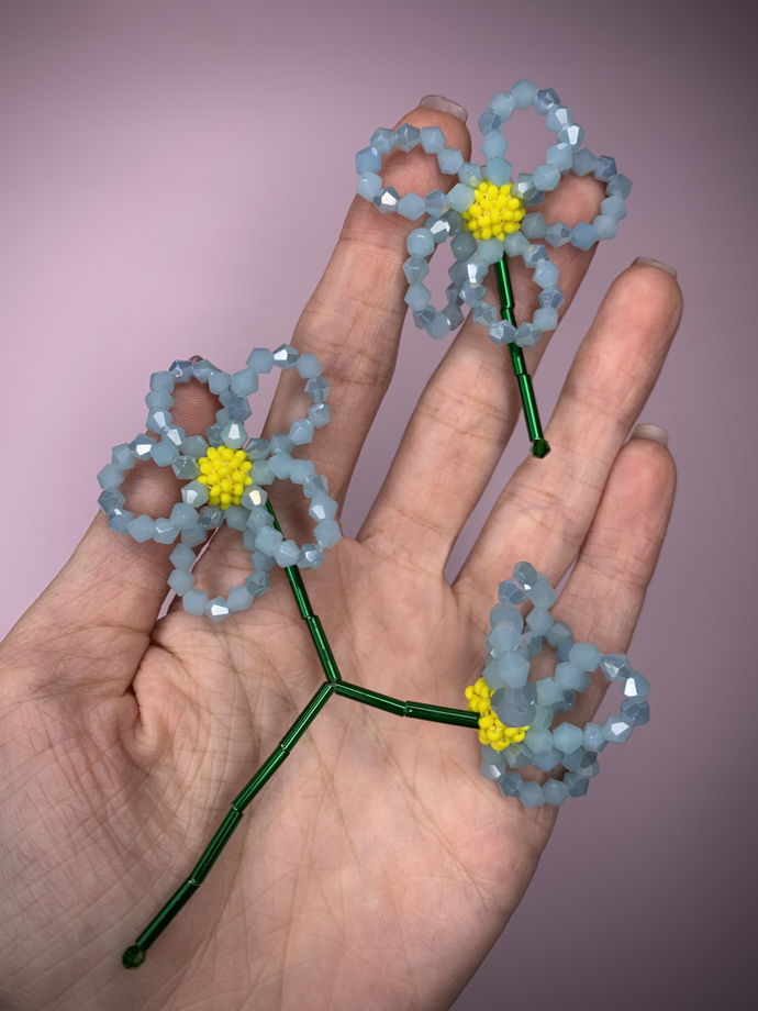 Серьги цветы из биконусов