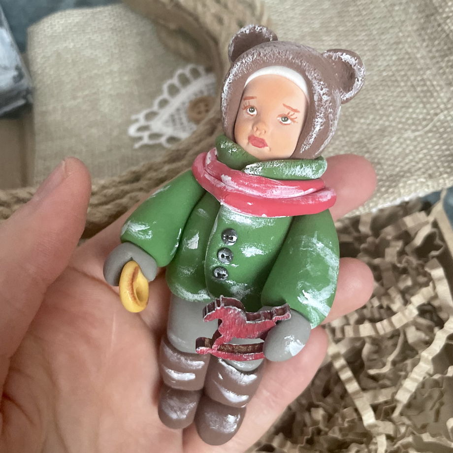 Коллекционная елочная игрушка «Мальчик с лошадкой. Советские дети»