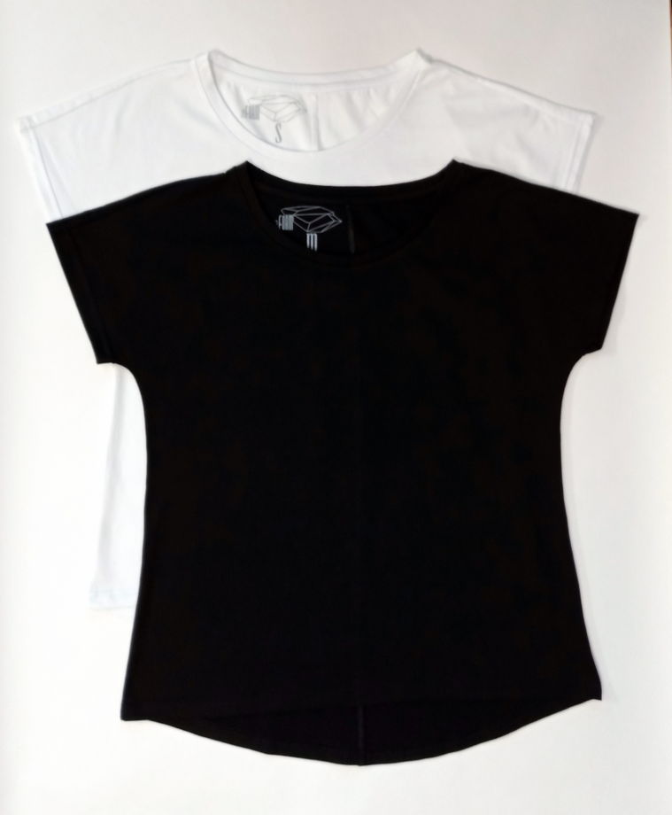 Женские базовые футболки с цельнокроеным рукавом  : черные и белые.