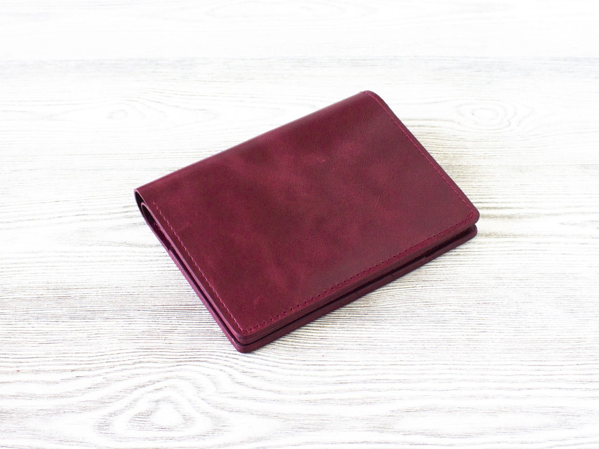 Портмоне из натуральной кожи для прав, СТС, банкнот, пластиковых карт, паспорта, страховки. VIRKUNEN