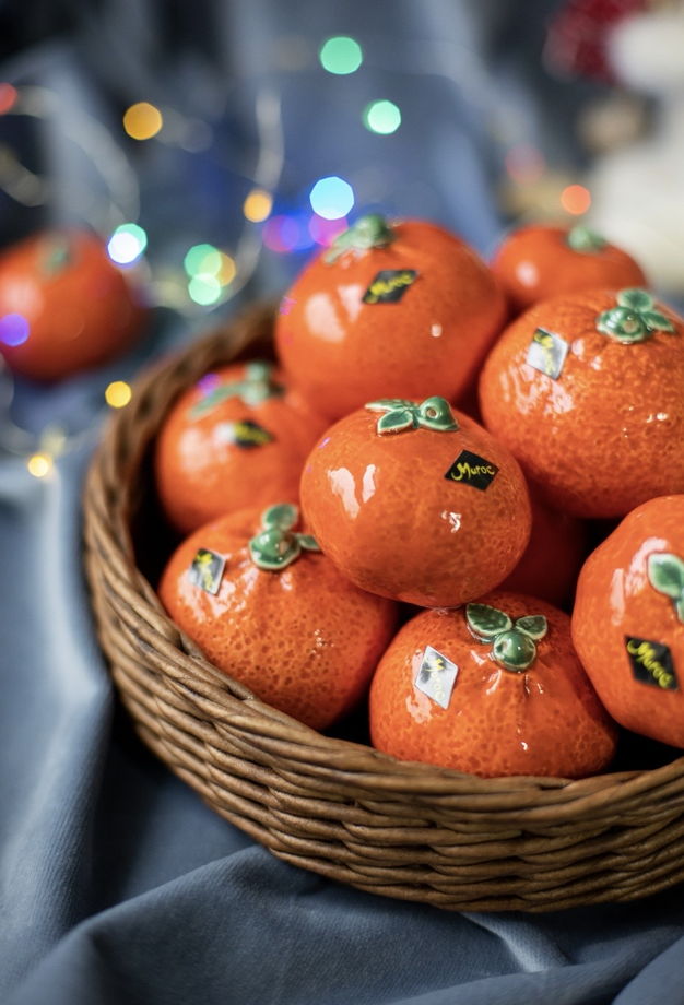 Мандарины из фарфора новогодняя игрушка