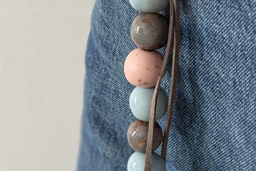 Обвес из керамических бусин Апрель