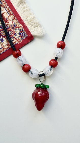 Адресник, подвеска-брелок на шнурке с NFC "Клубничка"