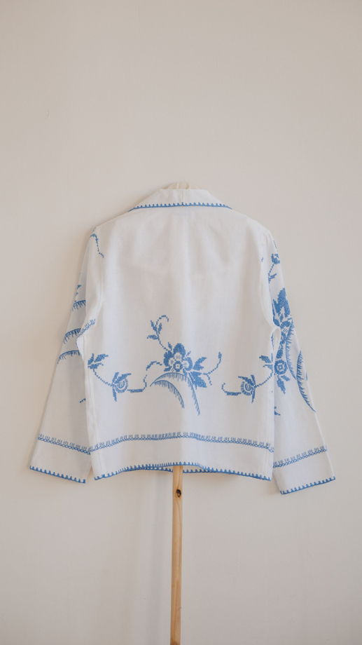 Белая Рубашка с Синей Вышивкой 1/White with Blue Embroidery Long Sleeve Shirt 1