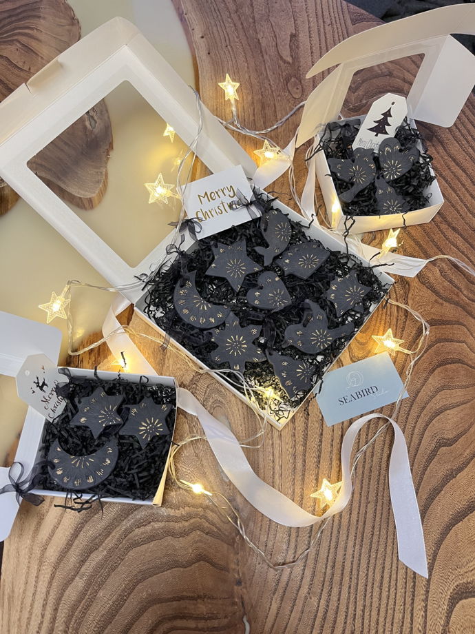 Набор елочных игрушек из черного фарфора с золотом  "Merry Christmas" 9 шт