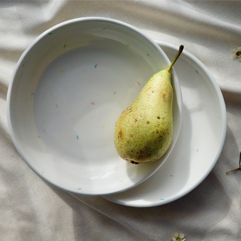 Тарелка глубокая белая с росписью ручной работы, "Леденцы"