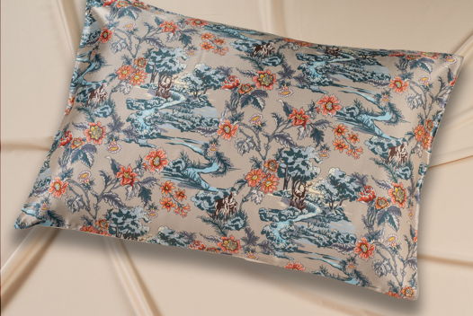 Наволочка Заря в песочно-бежевом, шелк и сатин, 50х70