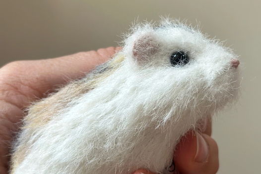 Вязаная игрушка реалистичный хомячок на заказ
