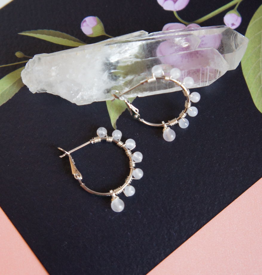 Серьги кольца конго плетеные с розовым кварцем