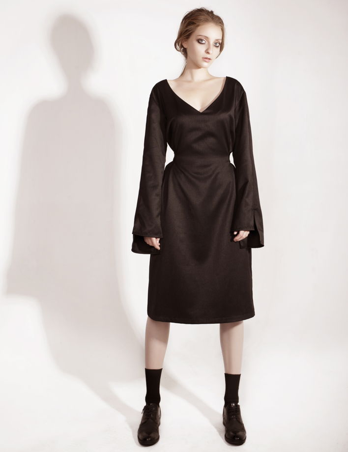 Платье трансформер с удлиненными рукавами черное