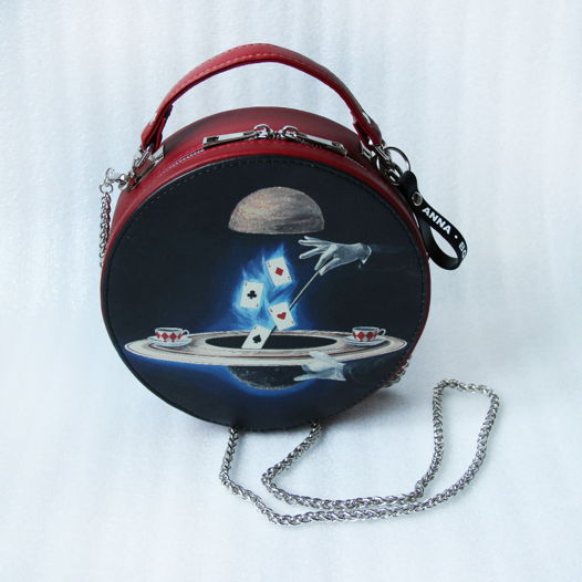 Авторская  круглая сумка "Вселенское равновесие" c картиной современного художника ANNA BO ручной работы