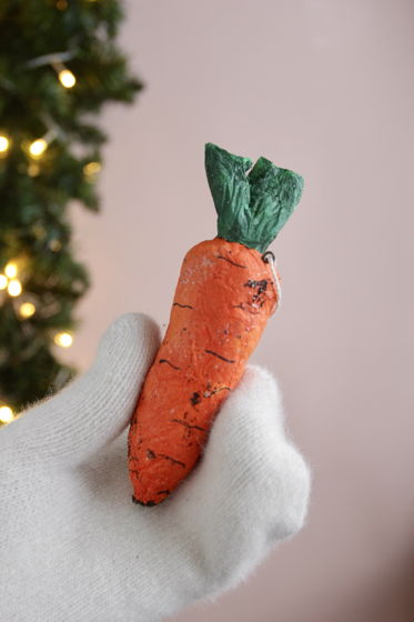 Ватная ёлочная игрушка «Морковь»