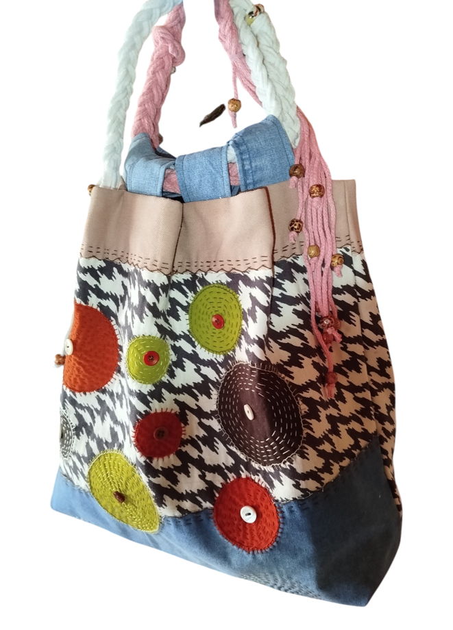 Сумка-мешочек  из переработанной джинсы.